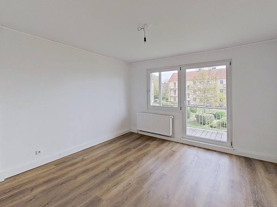Thumbnail-Lichtdurchflutetes WOHNGLÜCK: 3 Zimmer mit BALKON & TAGESLICHTBAD