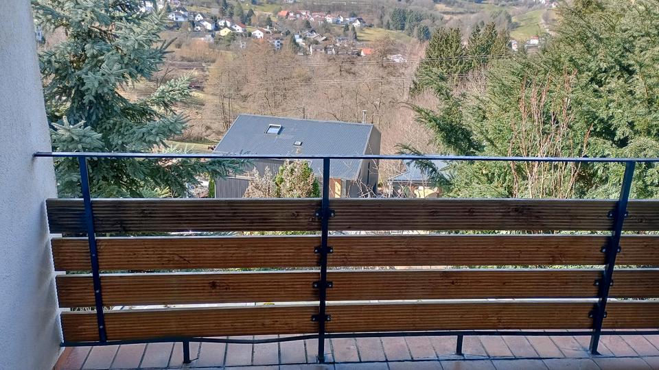 Thumbnail-2 Zimmer* möbliert * Balkon* Badewanne + Dusche * Etagenwohnung