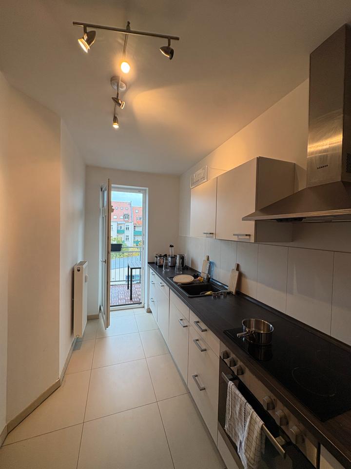 Thumbnail-Klassiche 2-Zimmer-Altbauwohnung mit Balkon & Aufzug