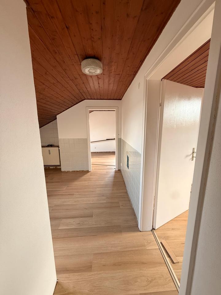 Thumbnail-Dachgeschosswohnung in Zeitlarn zu vermieten