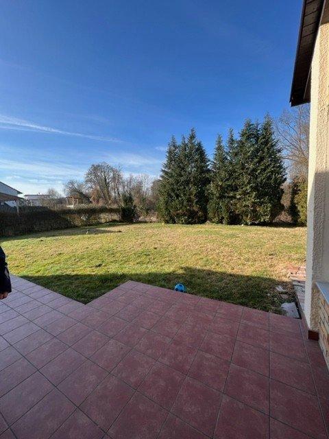 Thumbnail-großes Grundstück mit Bungalow zu verkaufen