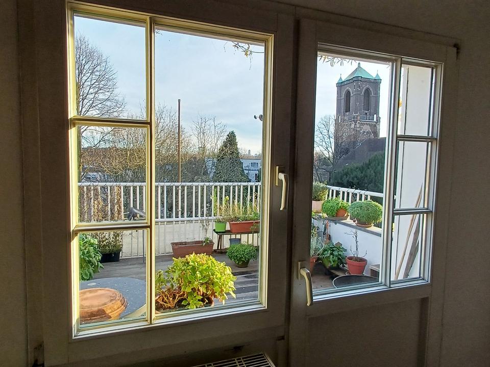 Thumbnail-Helle, ruhige 4,5-Zimmer-Maisonette-Wohnung mit Dachterrasse