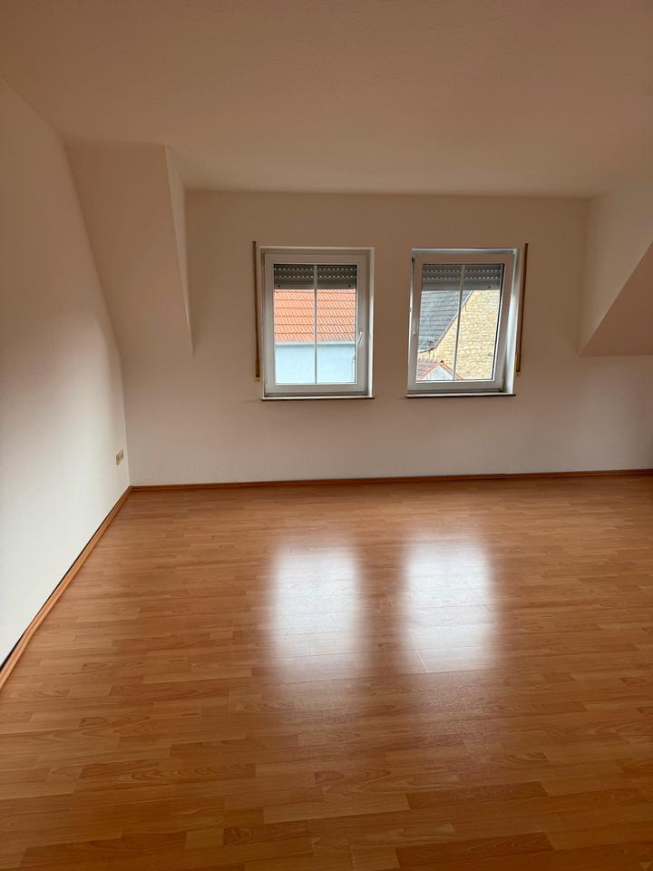 Thumbnail-2-Zimmerwohnung mit EBK im Herzen von Oberderdingen