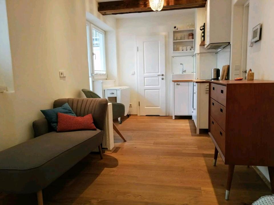 Thumbnail-Beim Schloss, möblierte Wohnung, großer Balkon