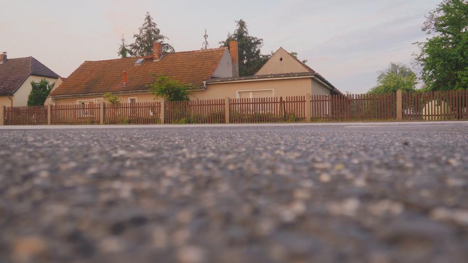 Thumbnail-4000m² Grundstück im Dornröschenschlaf mit altem Gebäudebestand