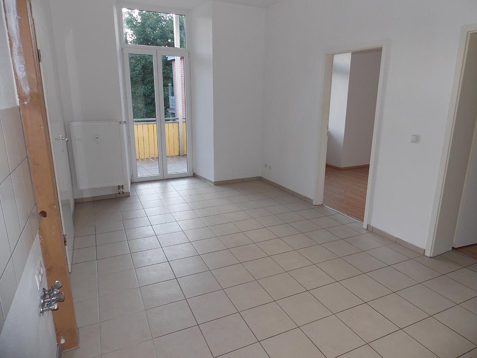 Thumbnail-3-Raum 3-Zimmer-Wohnung, 84 m² u 82 m² mit BalkonTerrasse im 1.OG u EG - K06