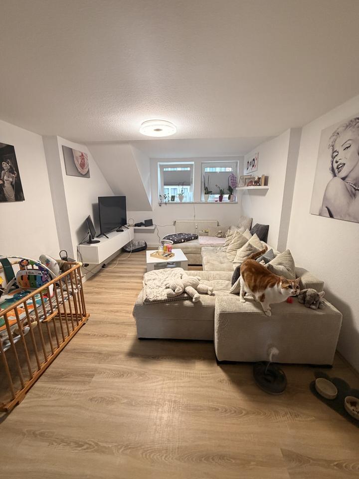 Thumbnail-Schicke 4-Raum-Maisonette-Wohnung mit Pkw-Stellplatz!