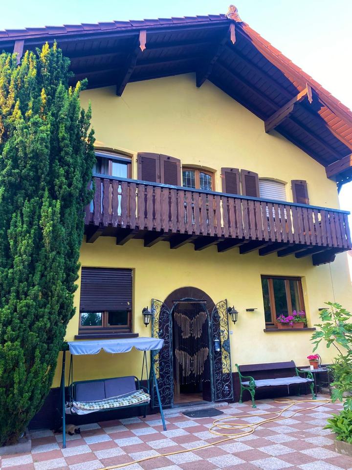 Thumbnail-3-Familienhaus mit außergewöhnlichem Grundstück