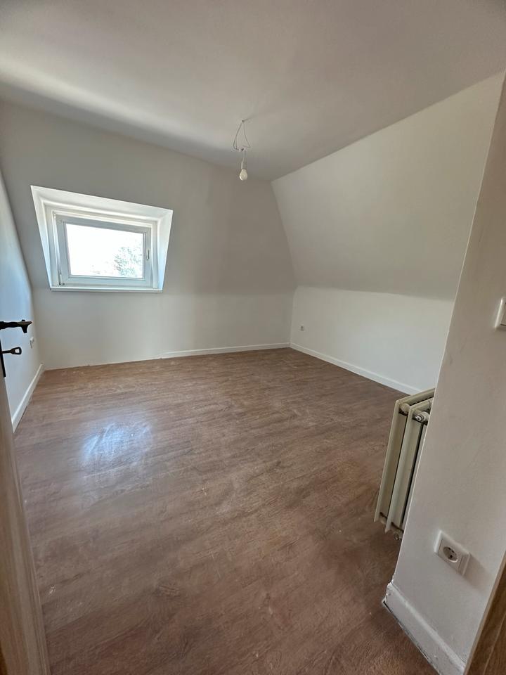 Thumbnail-Charmante 2-Zimmer Dachgeschoss Wohnung im Schönen Holthausen