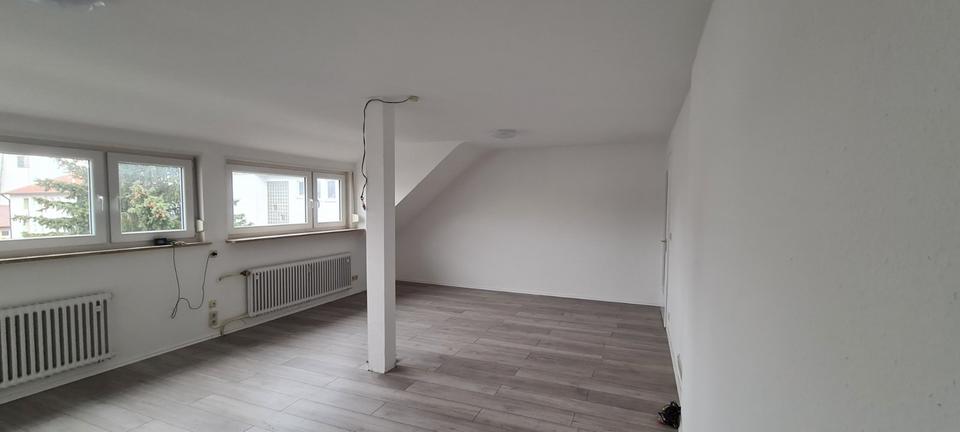 Thumbnail-Dachgeschosswohnung HeumadenSillenbuch