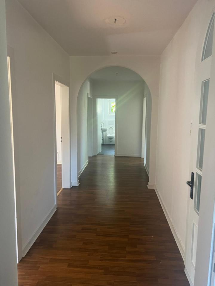 Thumbnail-Schöne,große 4 Zimmerwohnung