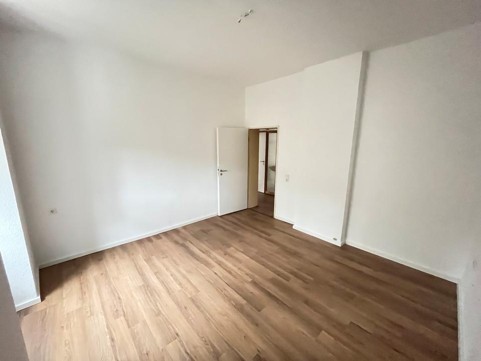 Thumbnail-Frisch renovierte 2-Zimmer-Wohnung mit Blick ins Grüne