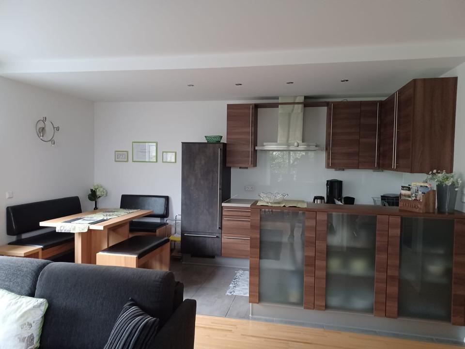 Thumbnail-Mietwohnung, möbliert 55 qm Erdgeschoss., 1-2 Zimmer, mit Garten