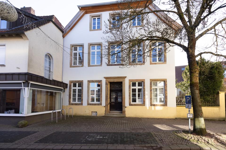 Thumbnail-Appartement, Küche, Bad , im Herzen der Stadt, Kernsaniert, Fahrstuhl Gemeinschafträume, Dachgeschoss