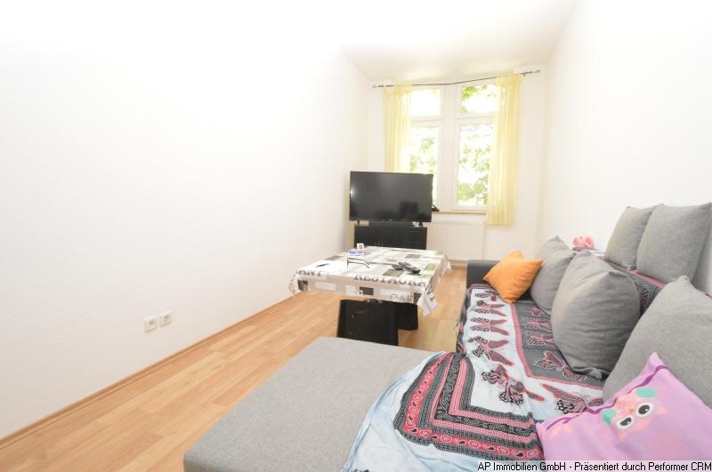 Thumbnail-RHEINGAUVIERTEL - Altbaucharme im ruhigen Hinterhaus: 2 Zimmer, Küche, Bad