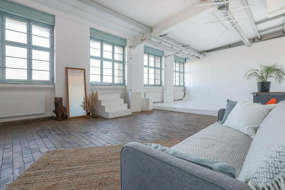 Thumbnail-Fotostudio Mietstudio Hohlkehle | Loft Studio 22a (Hamburg)