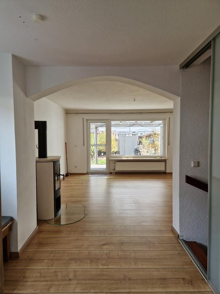 Thumbnail-Reiheneckhaus inkl. Küche, Kaminofen - Provisionsfrei