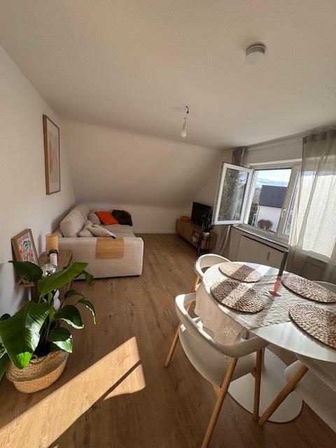 Thumbnail-Wunderschöne, helle 2,5 Zimmer Wohnung in Stuttgart-Luginsland