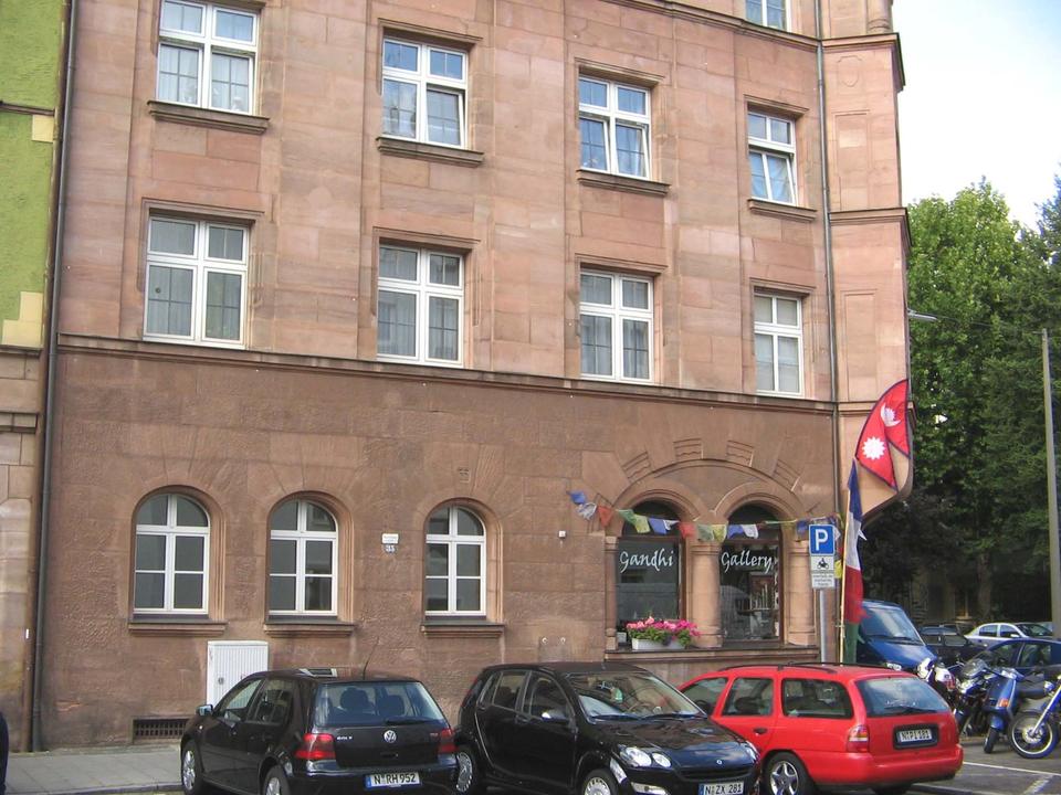 Thumbnail-Ab sofort: Top-Renovierte 3-Zimmer-Altbau-Wohnung im 2.OG