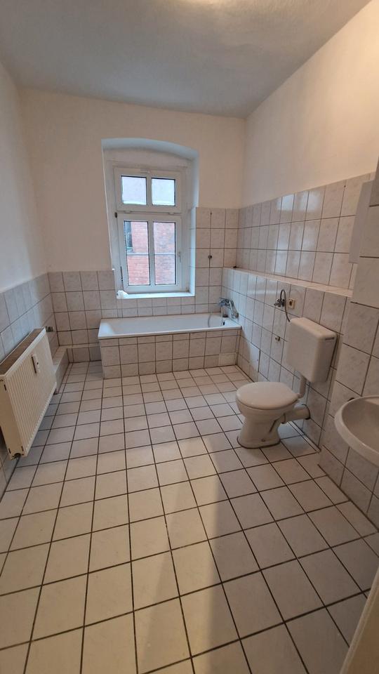 Thumbnail-2 Raum Wohnung im 1.OG ab sofort verfügbar
