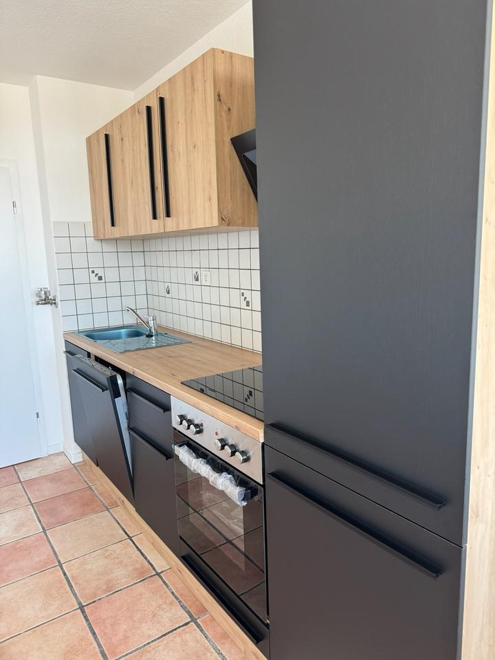 Thumbnail-Möbelierte, sanierte 2-Zimmer-Wohnung in Sankt Augustin