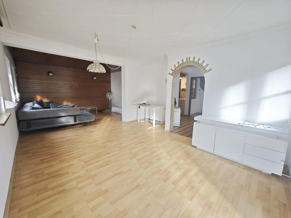 Thumbnail-Altbau-Doppelhaushälfte mit 1.550 € Gesamtbelastung