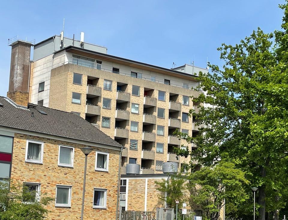 Thumbnail-1-Zimmer Apartment, Kernsaniert mit Kitchenette, Wannenbad und Balkon in Wietzenbruch