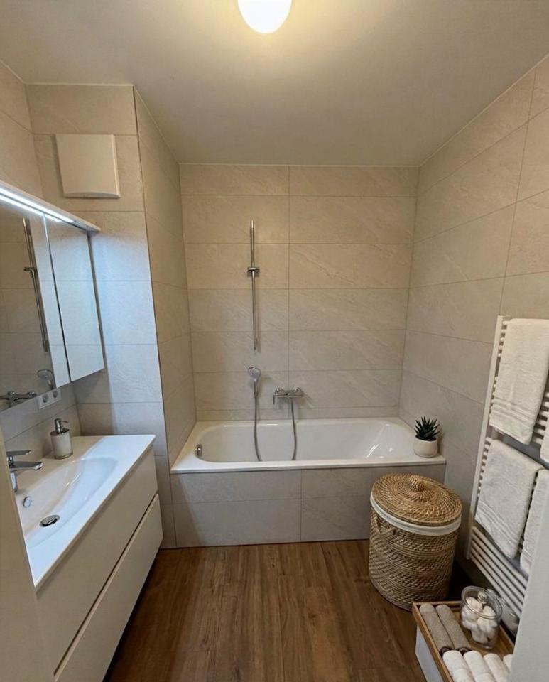 Thumbnail-Moderne 3-Zimmer-Wohnung, 83,77 m², Balkon, Aufzug, 2 Stellplätze