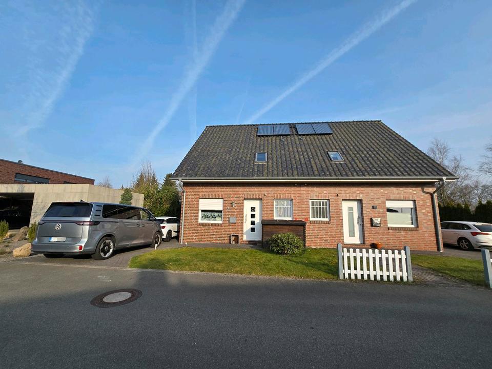 Thumbnail-Junge DHH mit Carport in Friedrichsfehn