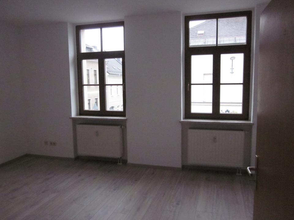 Thumbnail-Schöne helle 3 Zimmer Wohnung, 1. OG, Küche mit Fenster, 75 qm