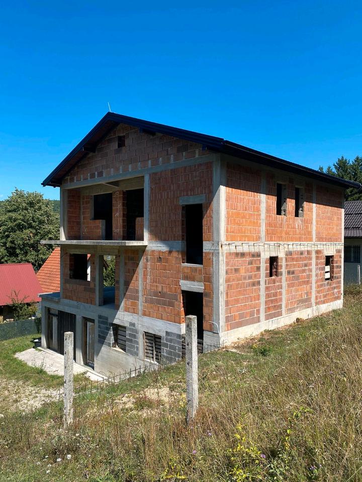 Thumbnail-Großes Einfamilienhaus in Bosnien-Herzegowina