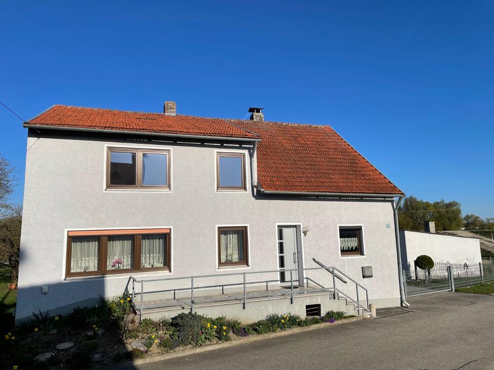 Thumbnail-Einfamilienhaus mit großem Garten in Hienheim zu vermieten
