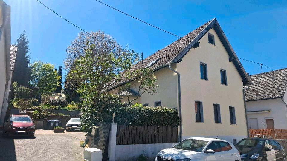 Thumbnail-Gepflegtes Einfamilienhaus mit Hof, Garage, Terrasse und Garten