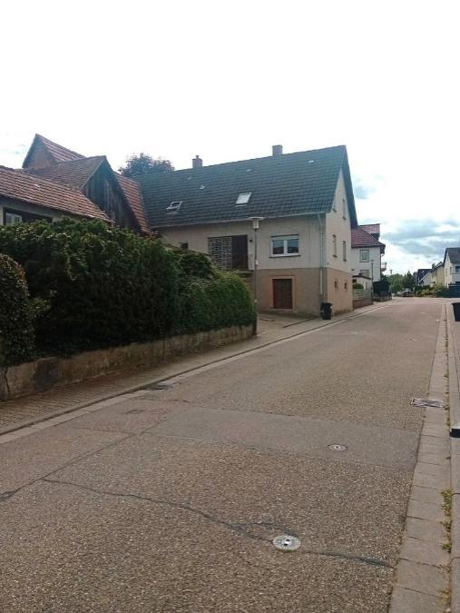 Thumbnail-Baugrundstück mit Haus zu verkaufen