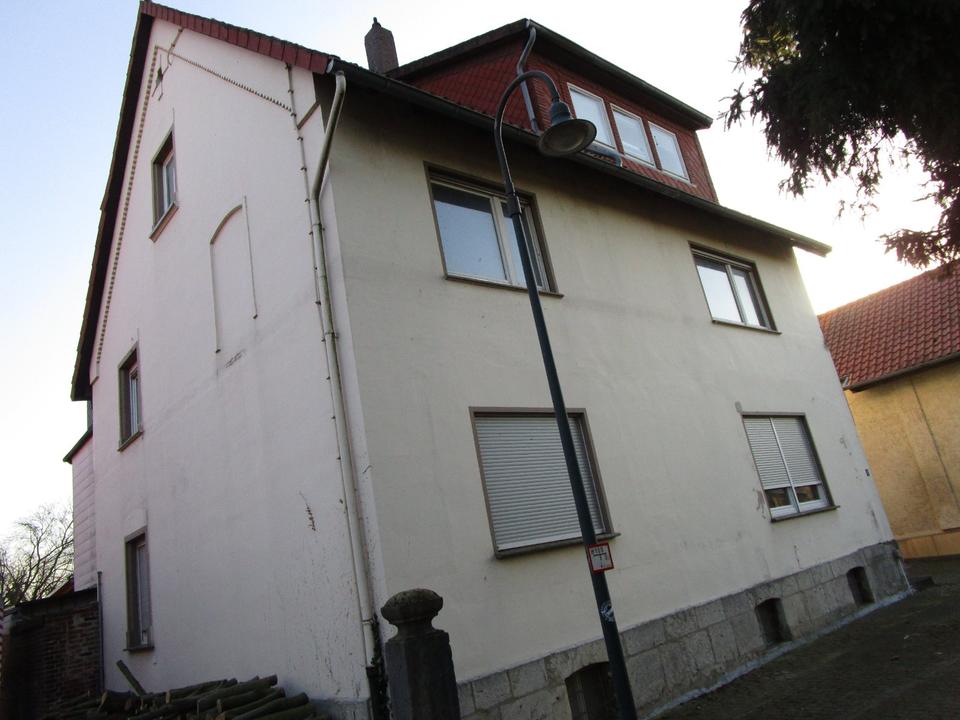 Thumbnail-Mehrfamilienhaus mit Nebenhaus in 31028 Gronau, OT Banteln