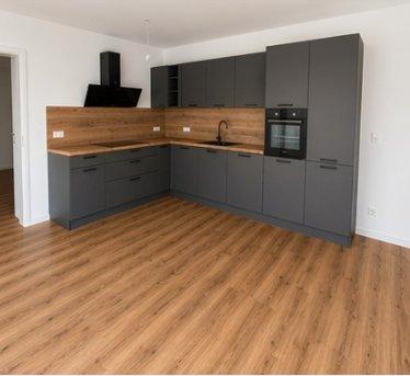 Thumbnail-AB SOFORT! Neubau im OG mit Einbauküche, Balkon und Parkplatz