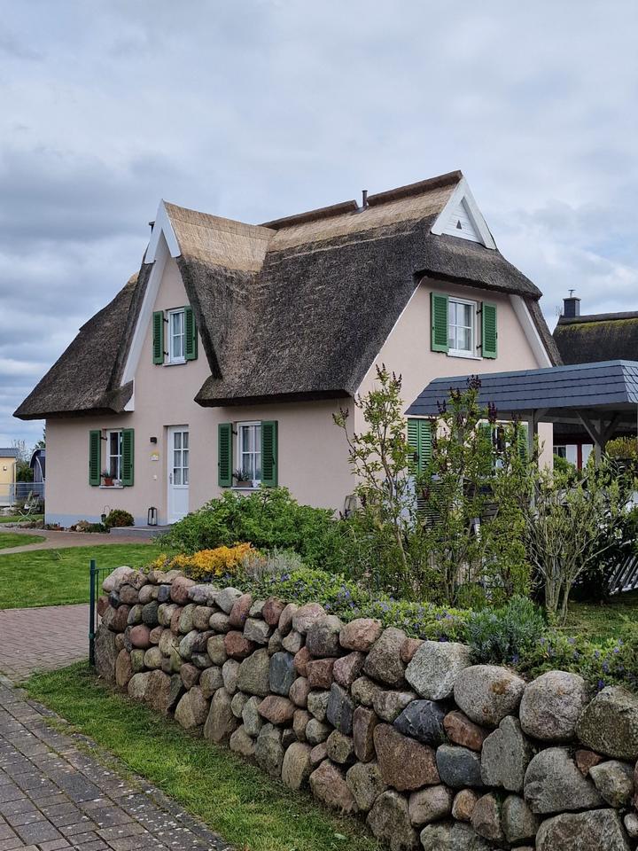 Thumbnail-RügenFerienhausKaminSaunaWasser