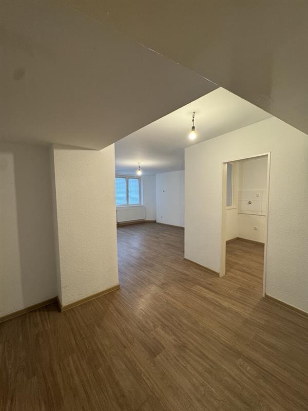 Thumbnail-2-Zi-Wohnung mit Stellplatz - 1. Bezug nach Renovierung - Ruhige Citylage