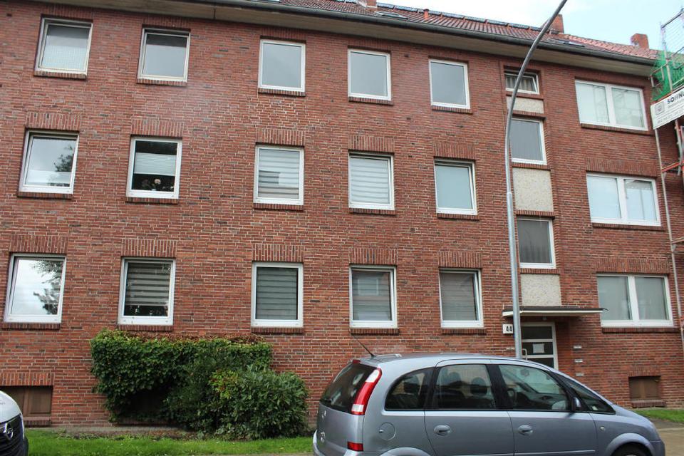 Thumbnail-TT bietet an: Gemütliche 3-Zimmer-Mietwohnung mit Balkon in Heppens!