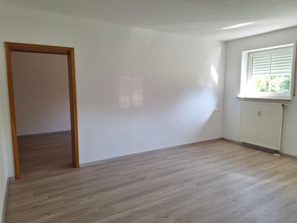 Thumbnail-Helle Keller Wohnung 3 Zimmer, Küche u. Bad in 84069 Schierling
