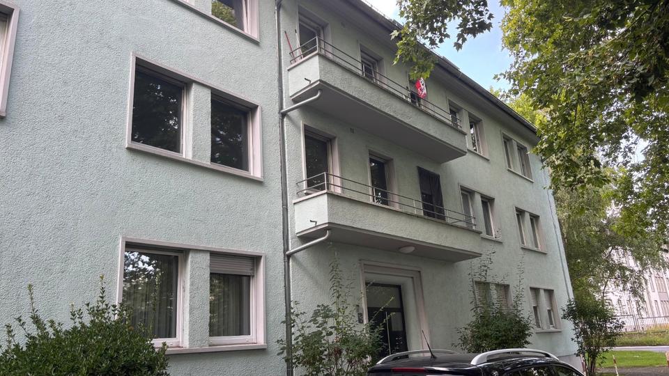 Thumbnail-Solide vermietete 2-ZKB mit Balkon und Stellplatz–provisionsfrei