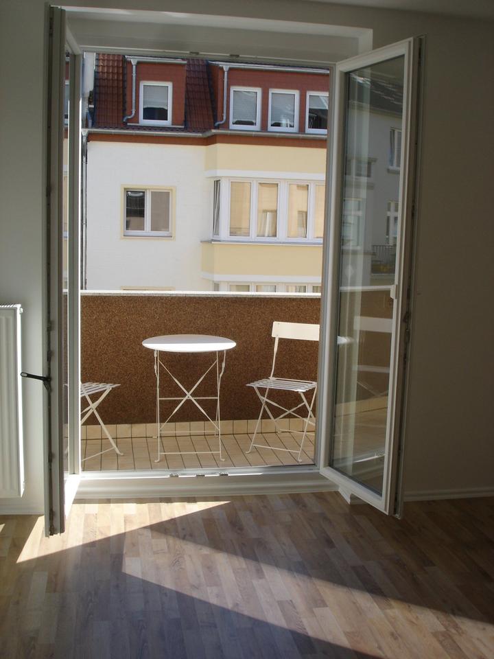 Thumbnail-Helle 3 Zimmer, KDB Wohnung + Balkon nähe Fürstenplatz von Privat