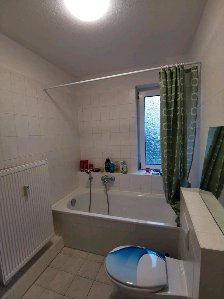 Thumbnail-Ruhige 2 Zimmer-Wohnung im Grünen mit Wannenbad