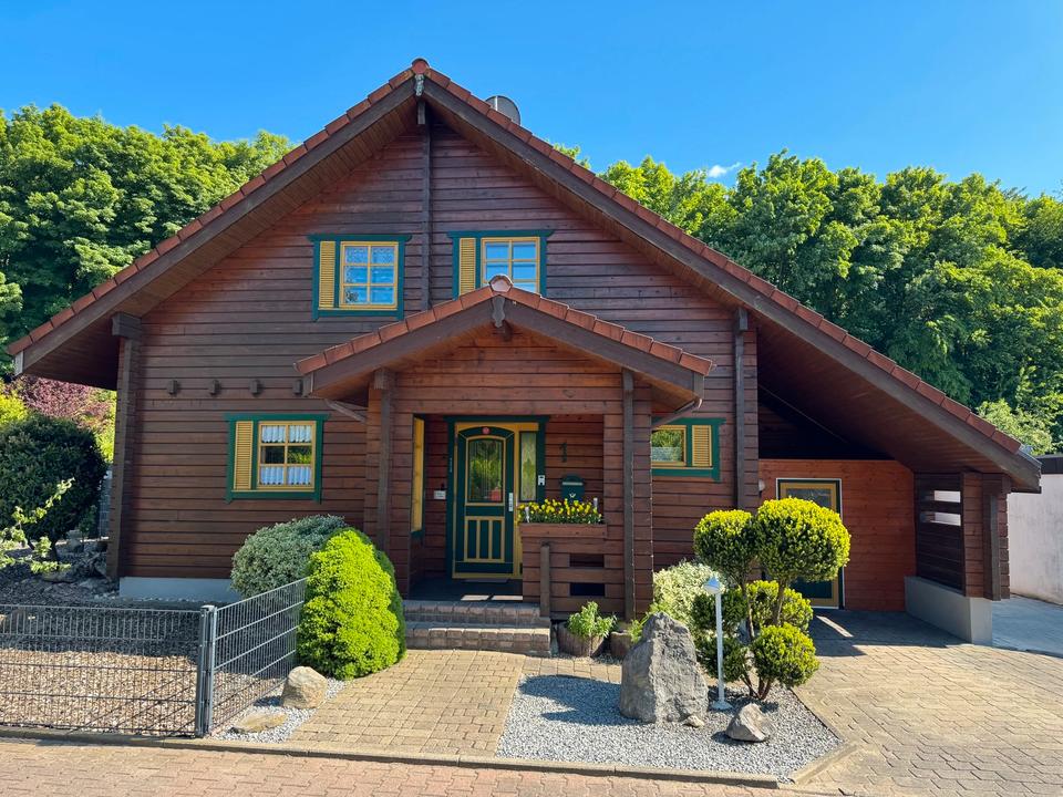 Thumbnail-Einfamilienhaus Holzhaus