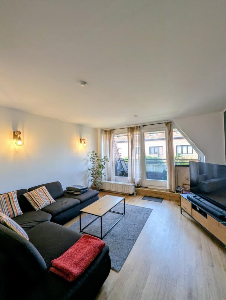 Thumbnail-Helle & moderne 3- Zimmer DG-Wohnung mit Balkon und Stellplatz