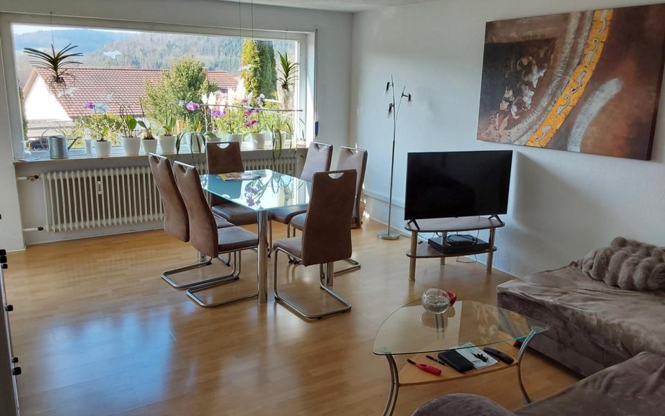 Thumbnail-Tengen-Büßlingen: FREI: Sehr ruhig gelegene Gartenterrassenwhg. 2,5Zi - 4,5 Zi. auf parkähnlichem Grundstück im 2FH Haustiere erl.