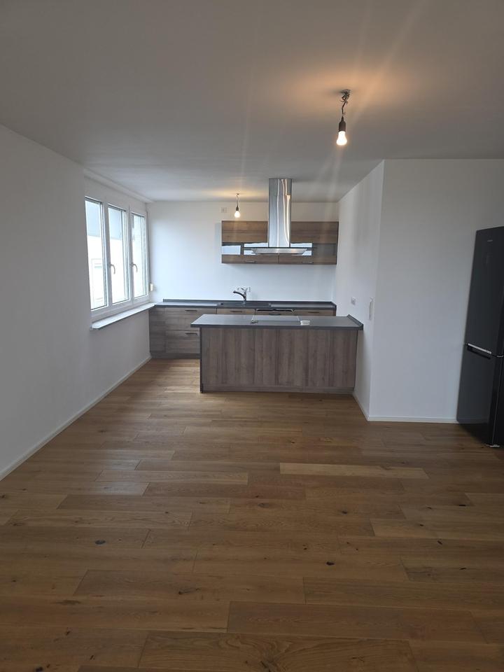 Thumbnail-Stilvolle Wohnung zu Vermieten