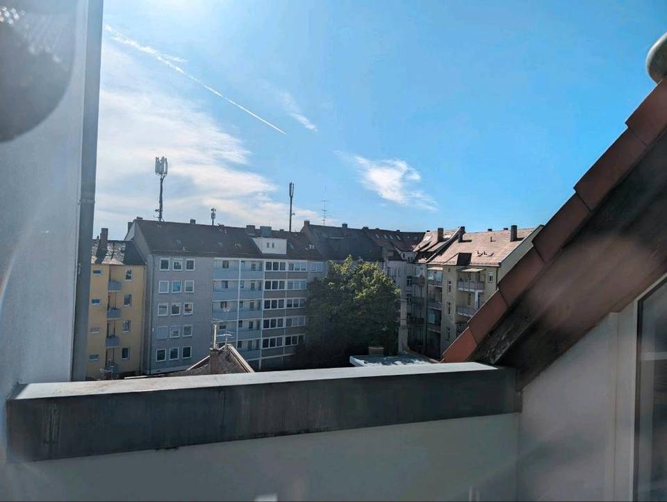 Thumbnail-3-Zi.-DG-Wohnung mit Balkon, Aufzug & Spitzboden | provisionsfrei