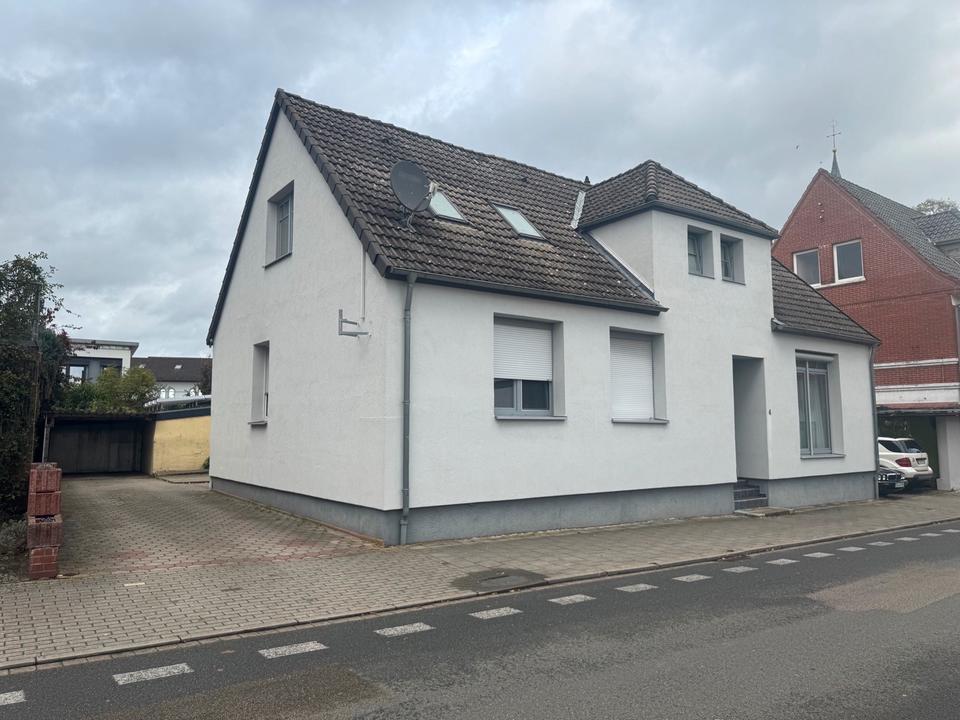 Thumbnail-1–2 Familienhaus im Zentrum