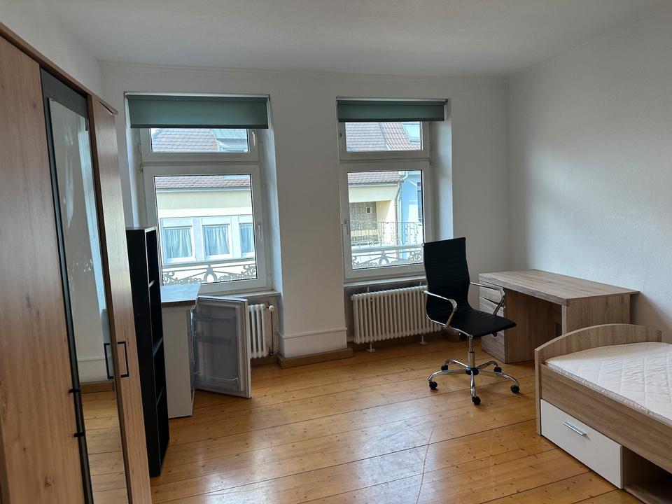 Thumbnail-Möblieret 3er WG Zimmer 21m2 2.OG mit Süd Balkon